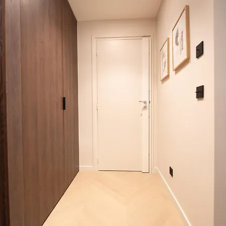Mbm - Voltaire Parigi